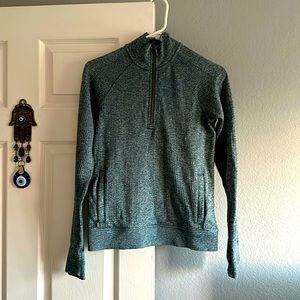 Lululemon Long Sleeve 1/4 Zip Pullover Size 4 Blue